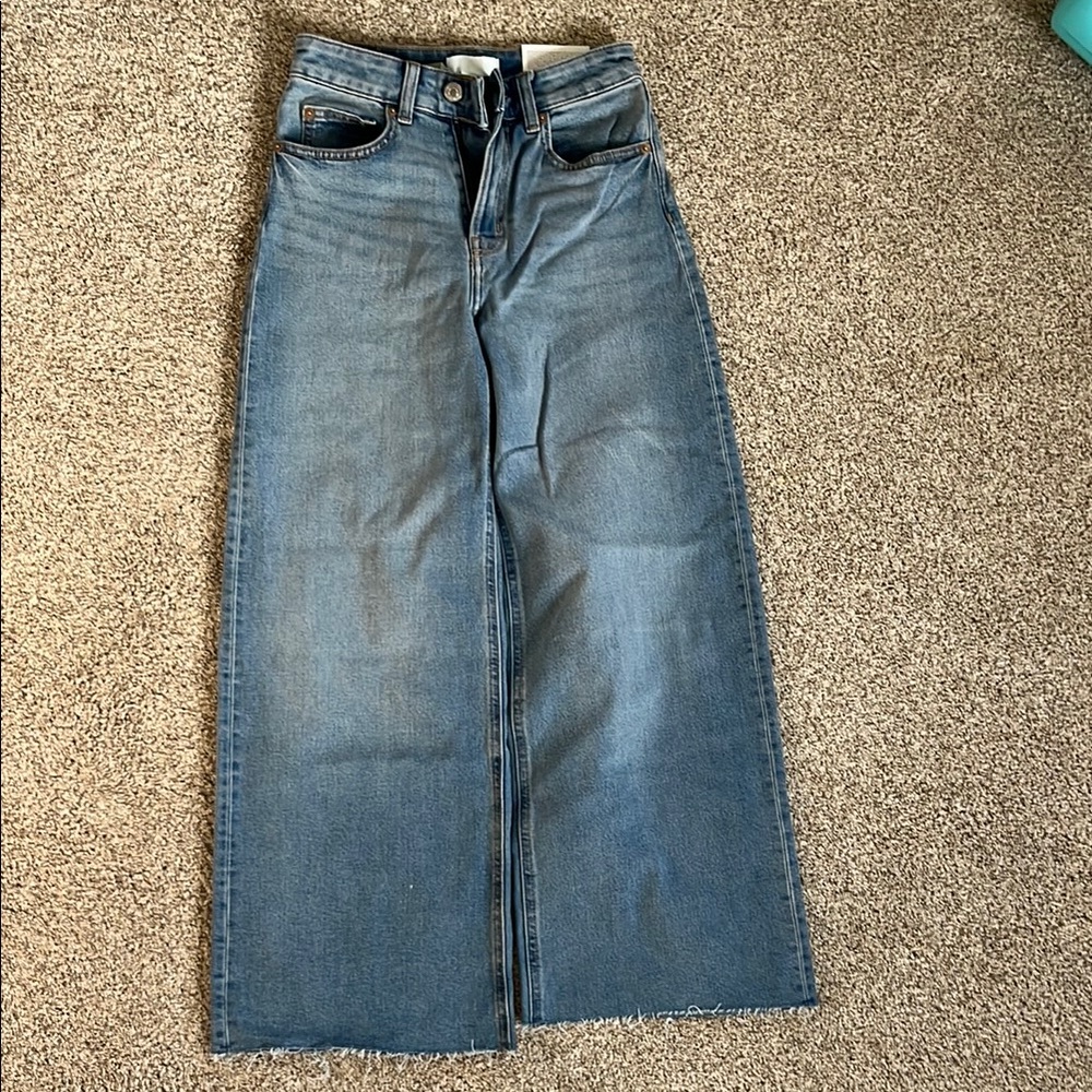 H&M Wide Legged Jeans